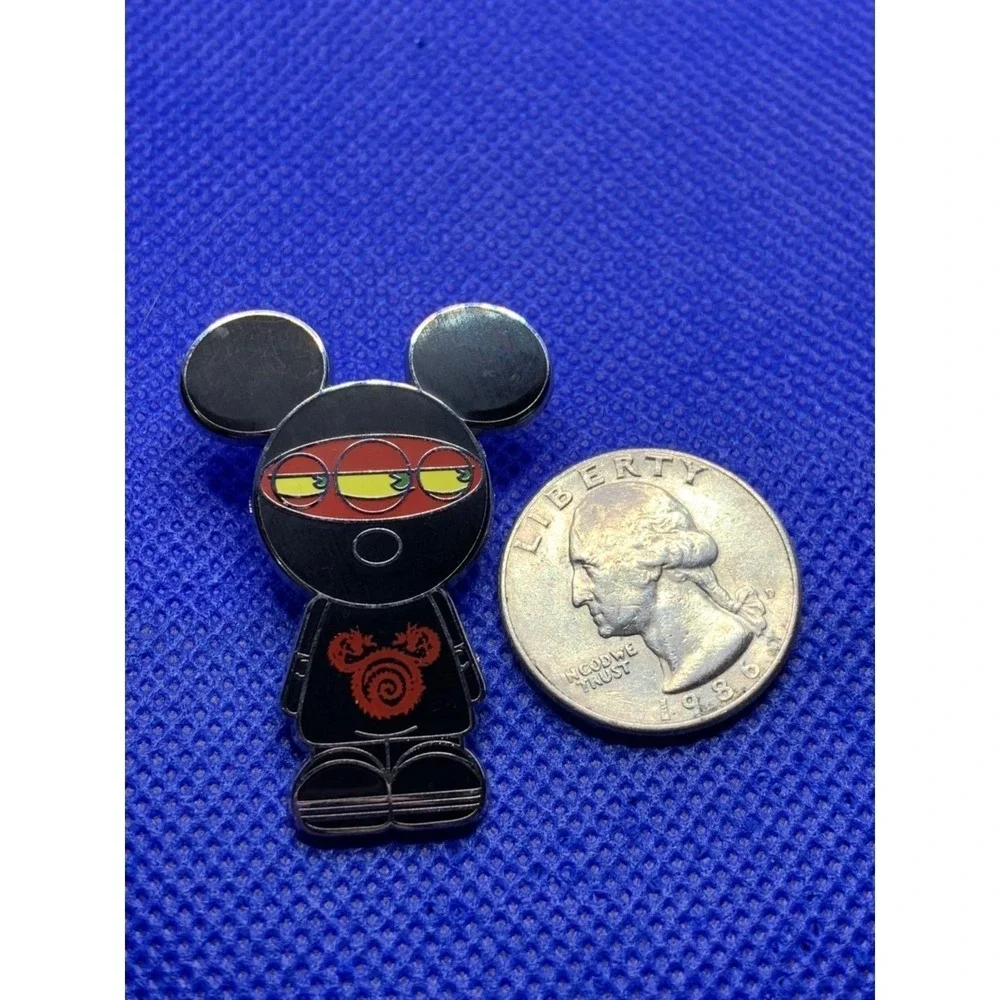 Disney Design Group Eeku Mickey Monsters Vinylmation special edition trading pin